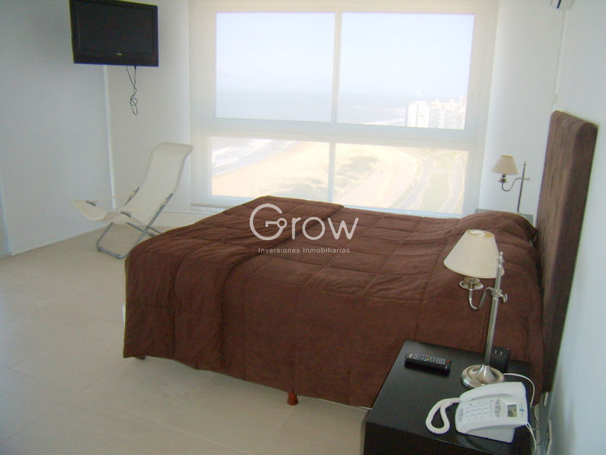 Apartamento ID.3712 - Apartamento en Venta de 3 dormitorios en Torre Le parc , Punta del este 