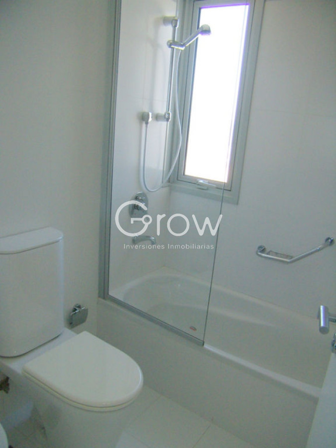 Apartamento ID.3712 - Apartamento en Venta de 3 dormitorios en Torre Le parc , Punta del este 