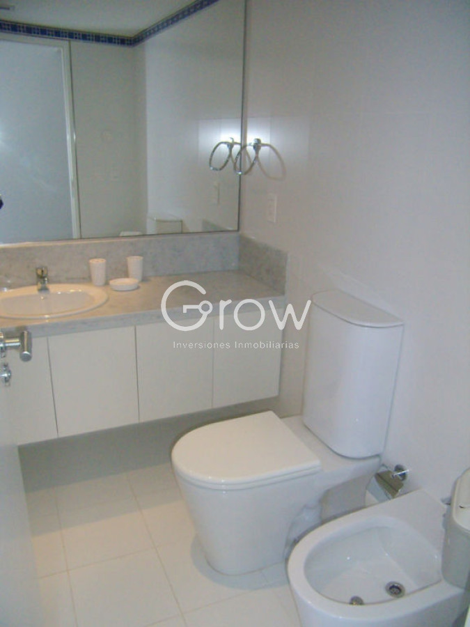 Apartamento ID.3712 - Apartamento en Venta de 3 dormitorios en Torre Le parc , Punta del este 