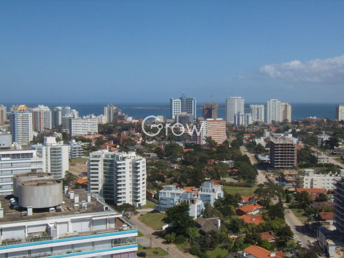 Apartamento ID.3712 - Apartamento en Venta de 3 dormitorios en Torre Le parc , Punta del este 