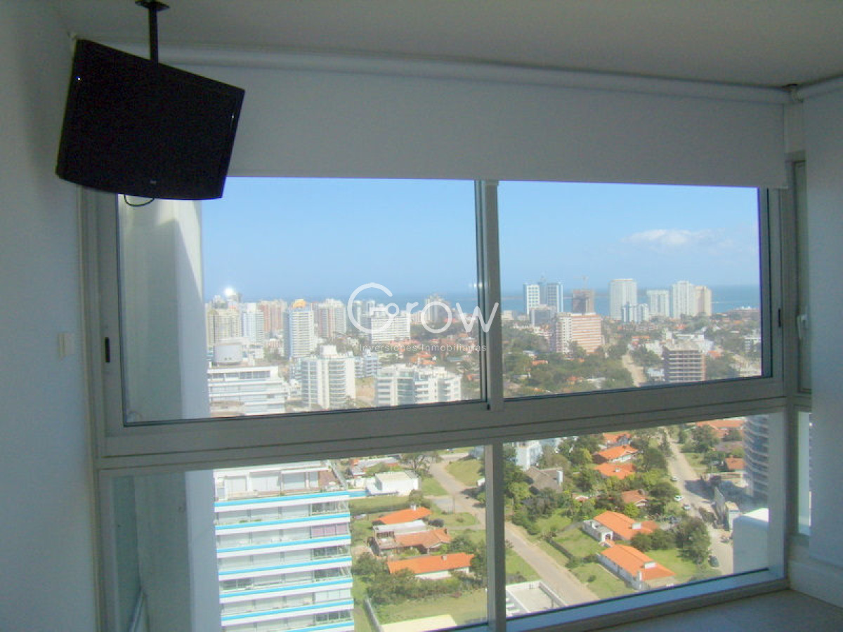 Apartamento ID.3712 - Apartamento en Venta de 3 dormitorios en Torre Le parc , Punta del este 