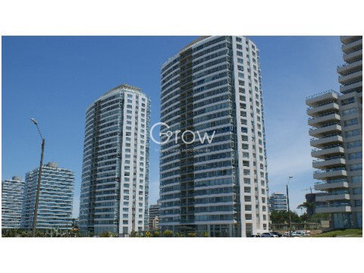 Apartamento ID.3712 - Apartamento en Venta de 3 dormitorios en Torre Le parc , Punta del este 