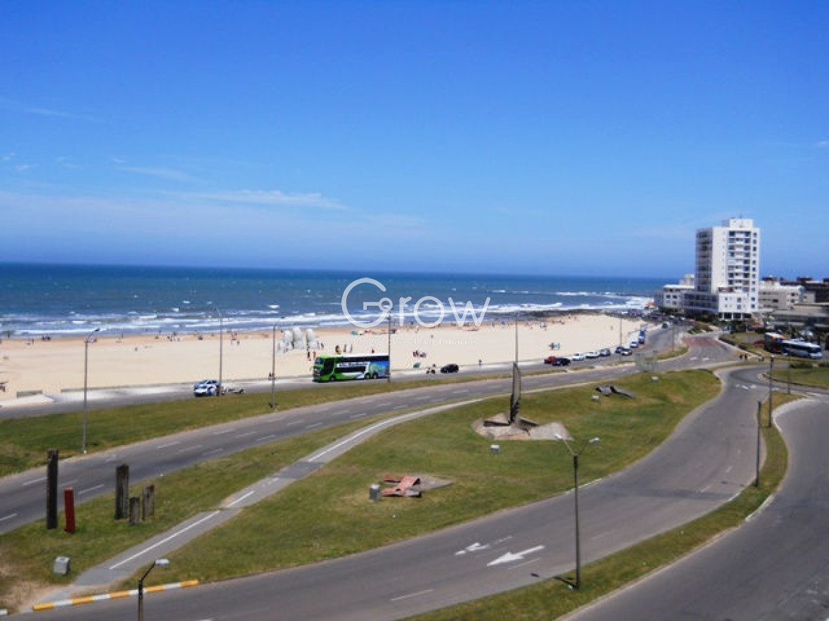 Apartamento ID.2189 - Brava, 3 dormitorios y dependencia