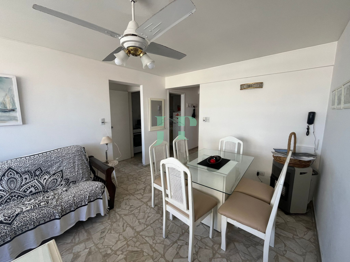Apartamento ID.599 - Piso alto con vista al puerto