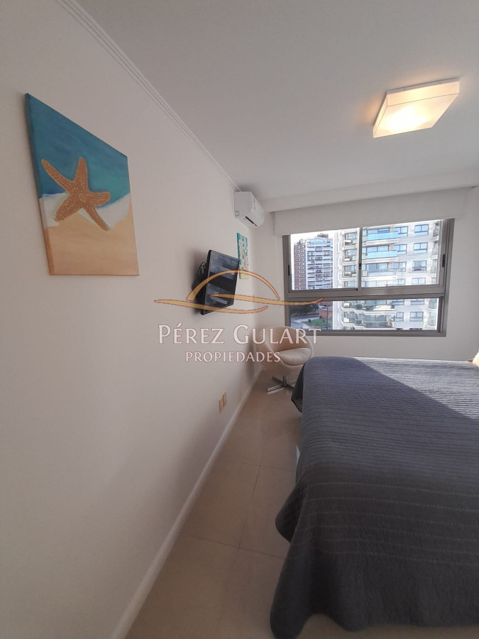 Apartamento ID.522 - Apartamento en Alquiler de 3 dormitorios en Punta del este , Torre Imperiale , Playa Mansa 