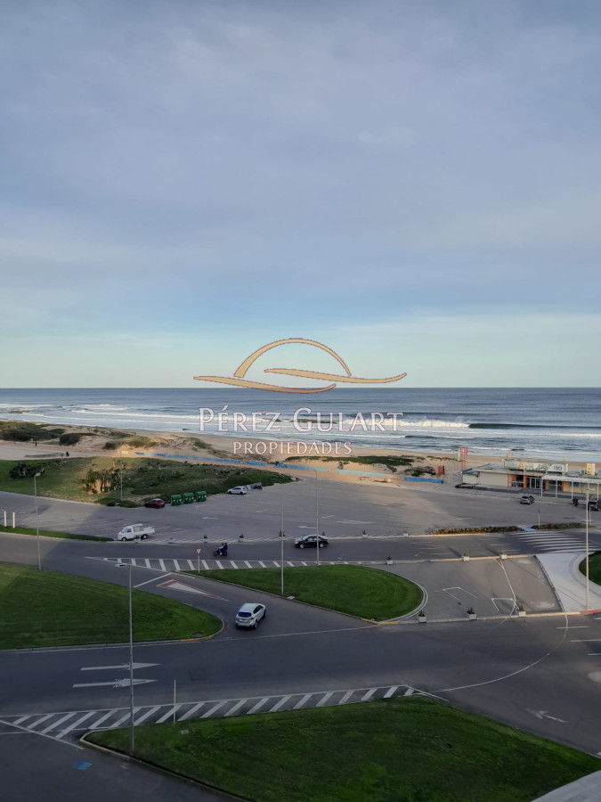 Apartamento ID.522 - Apartamento en Alquiler de 3 dormitorios en Punta del este , Torre Imperiale , Playa Mansa 