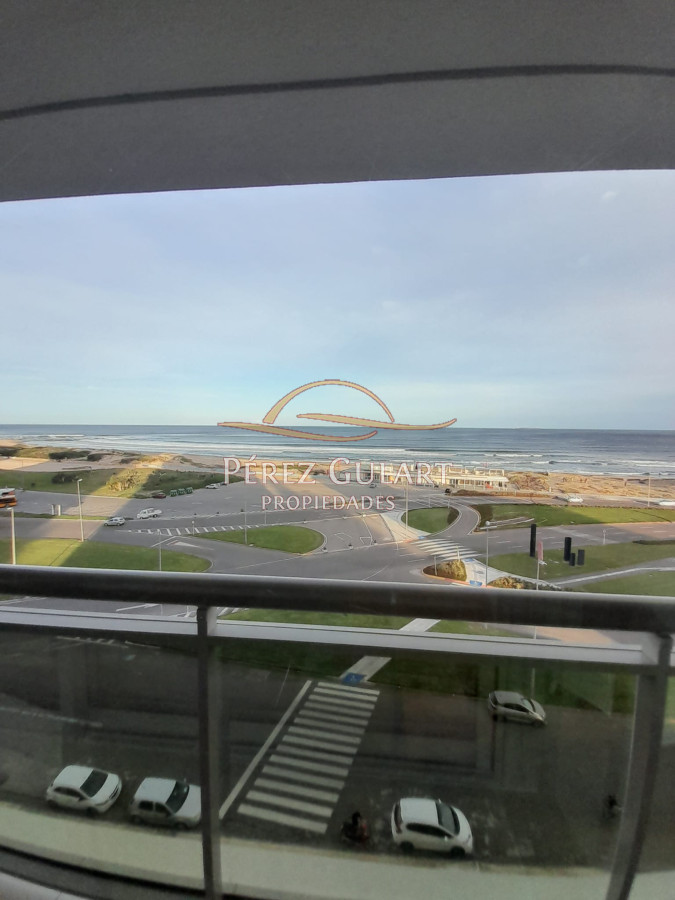 Apartamento ID.522 - Apartamento en Alquiler de 3 dormitorios en Punta del este , Torre Imperiale , Playa Mansa 