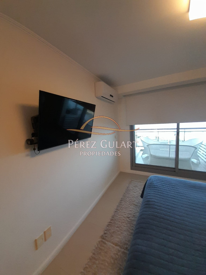 Apartamento ID.522 - Apartamento en Alquiler de 3 dormitorios en Punta del este , Torre Imperiale , Playa Mansa 