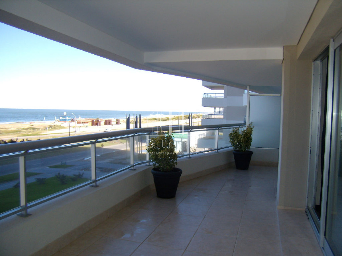 Apartamento ID.1306 - Apartamento en Brava, 3 dormitorios *