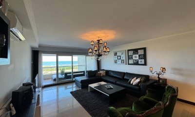 Apartamento en Brava, 3 dormitorios *