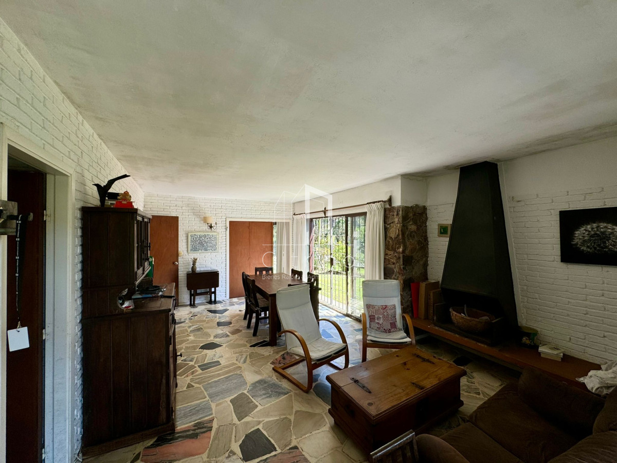Casa ID.1325 - Encantadora casa en Cantegril