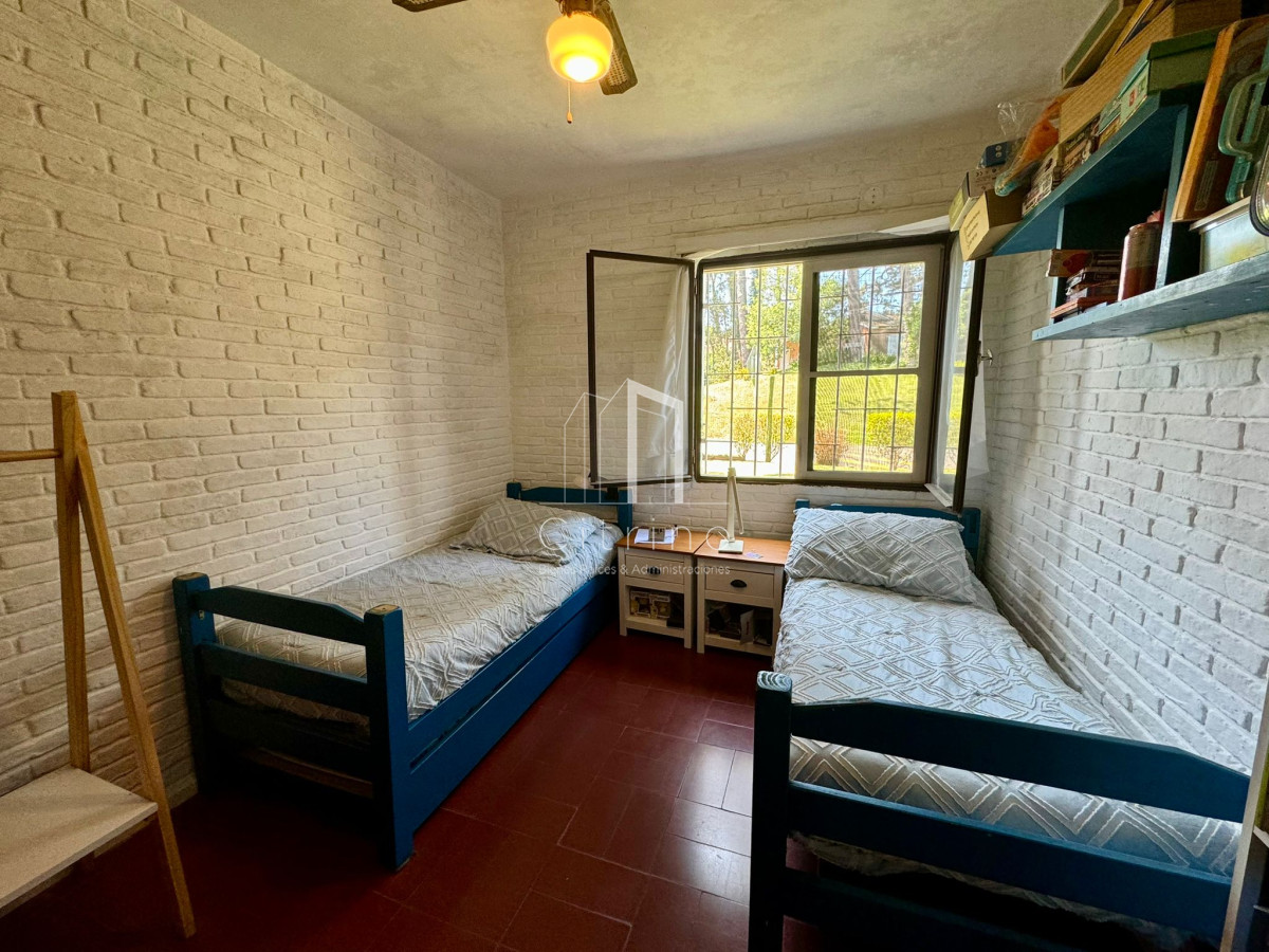 Casa ID.1325 - Encantadora casa en Cantegril