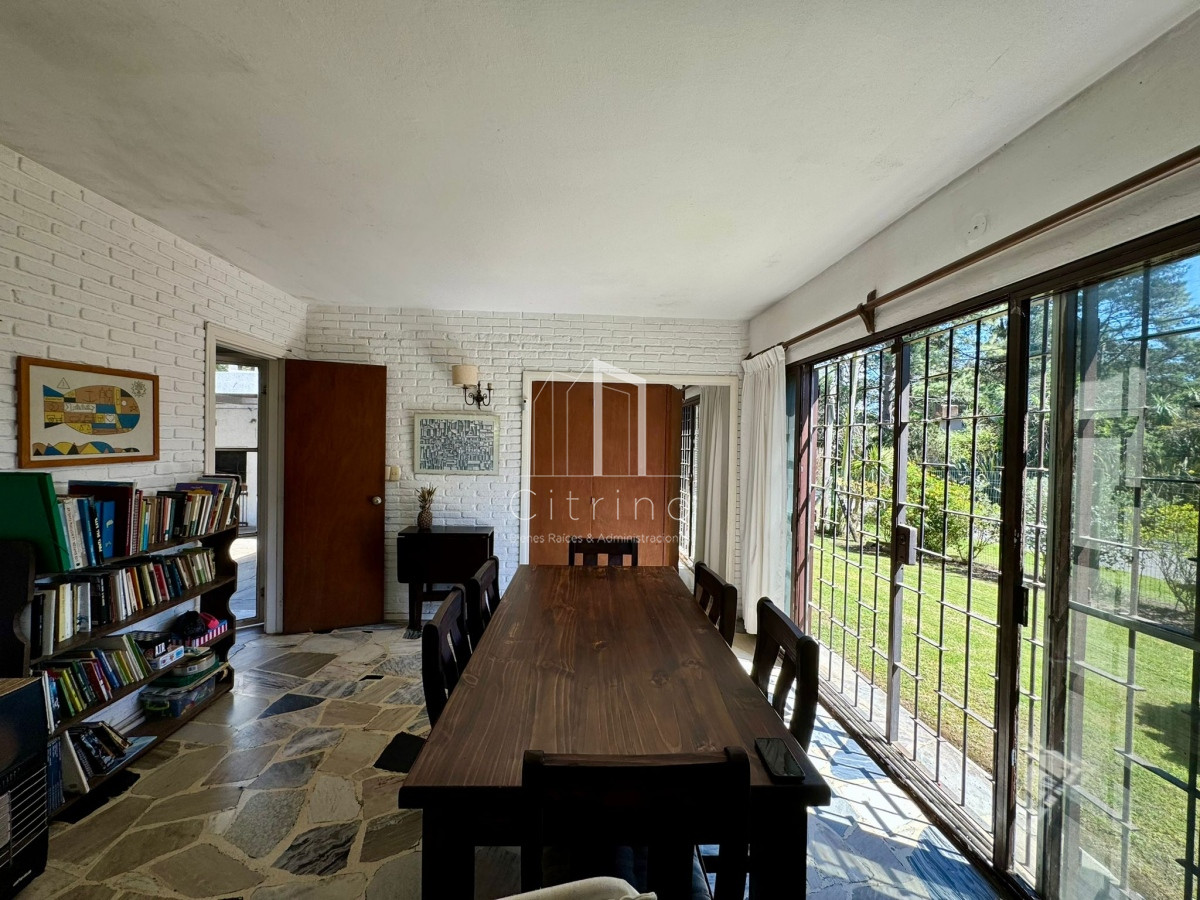 Casa ID.1325 - Encantadora casa en Cantegril