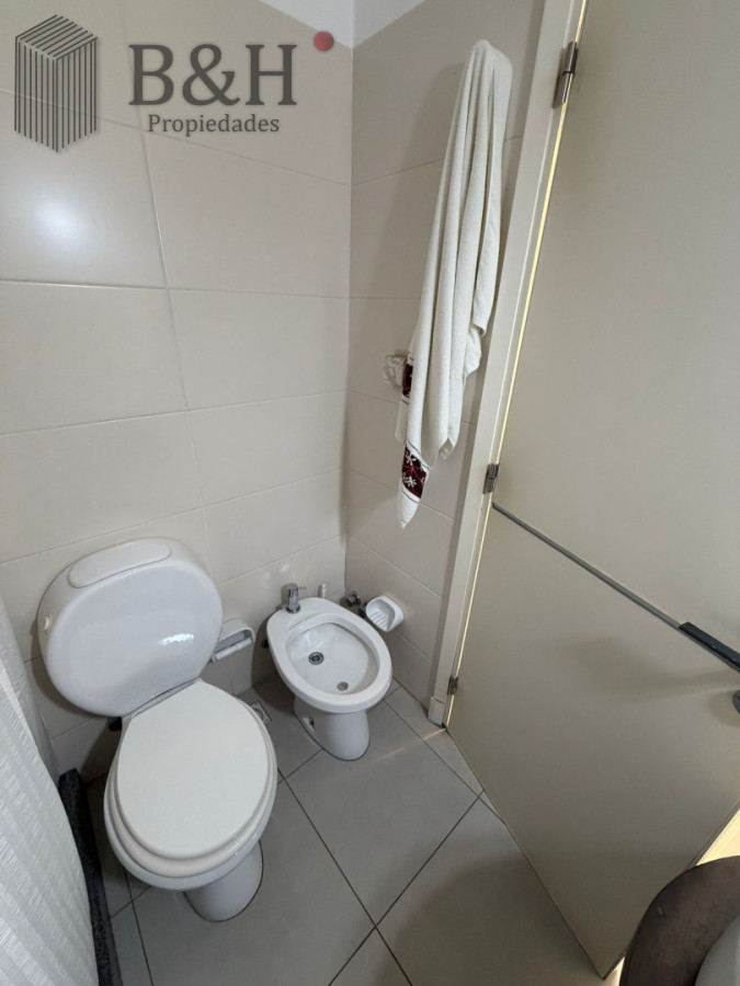 Apartamento ID.8123 - Apartamento de 1 dormitorio en Venta en Punta del este , Península , Bajos gastos a pasos del mar 