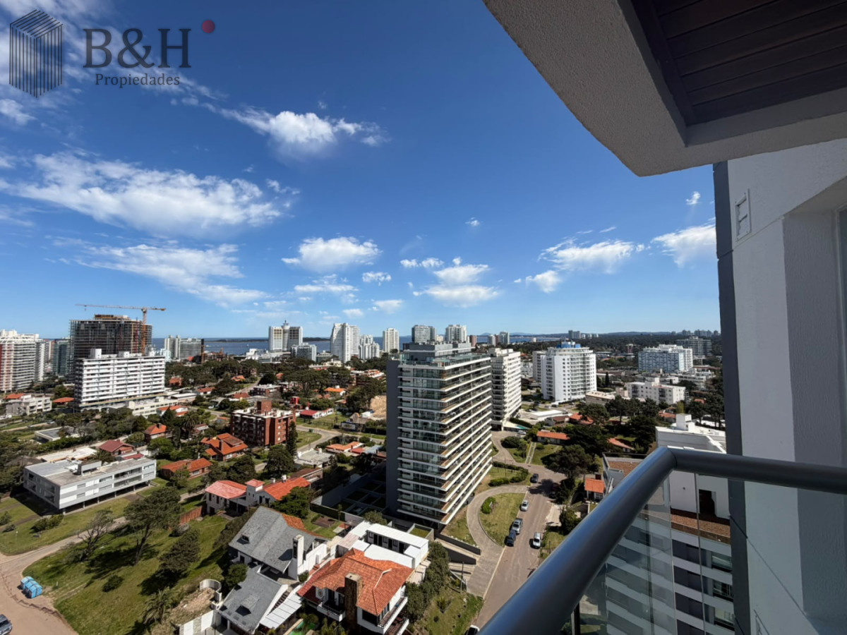 Apartamento ID.7101 - Apartamento en venta de 2 dormitorios en Playa brava , Punta del este 