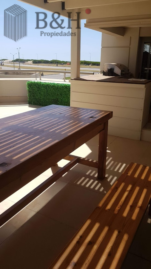 Apartamento ID.7334 - Apartamento de 4 dormitorios en Punta del este , Torre imperiale . Playa brava 