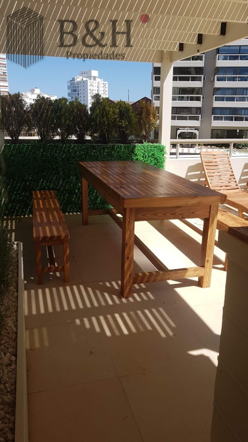 Apartamento ID.7334 - Apartamento de 4 dormitorios en Punta del este , Torre imperiale . Playa brava 