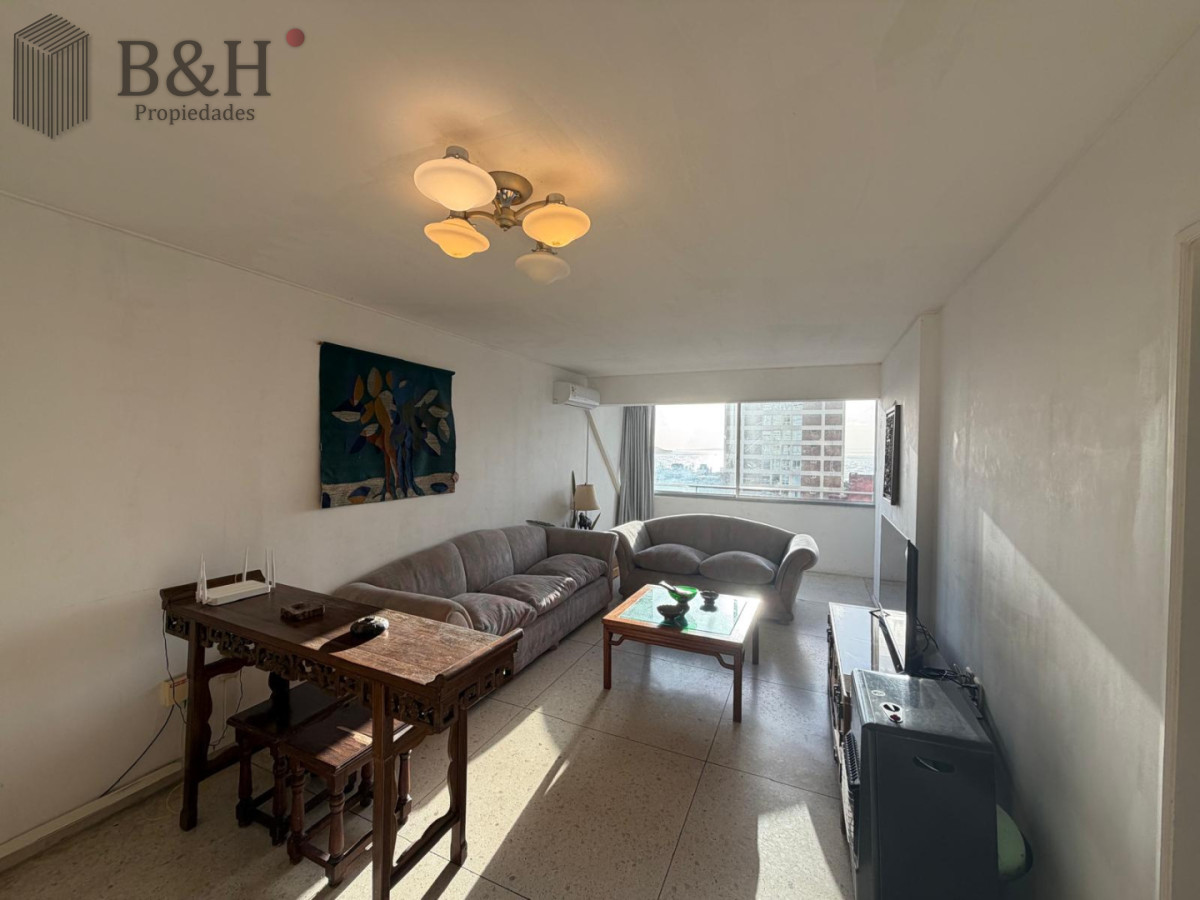 Apartamento ID.7281 - Apartamento de 2 dormitorios y medio en Punta del este , Gorlero , Península 
