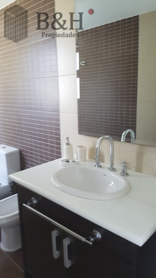 Apartamento ID.7334 - Apartamento de 4 dormitorios en Punta del este , Torre imperiale . Playa brava 