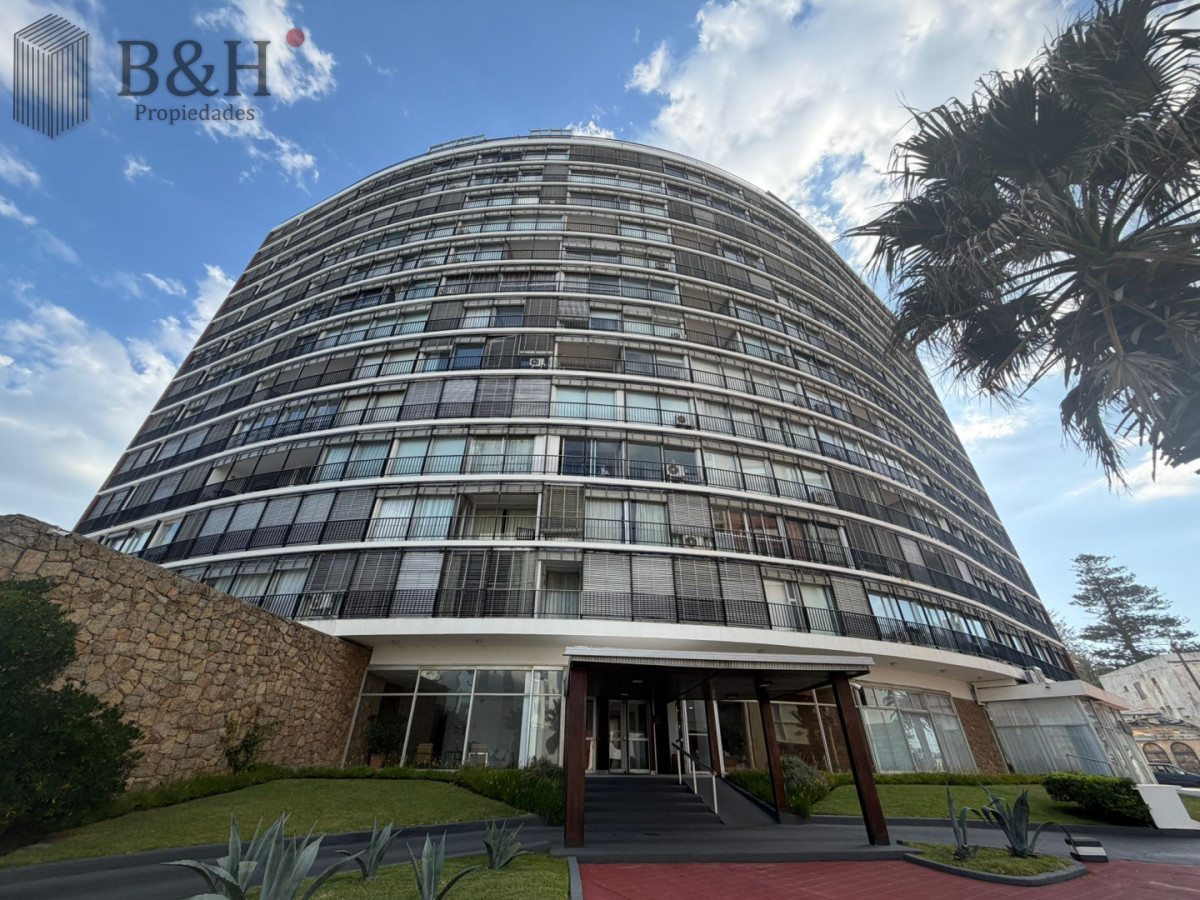 Apartamento ID.7433 - Apartamento en venta de 1 dormitorios en Punta del este , Península 