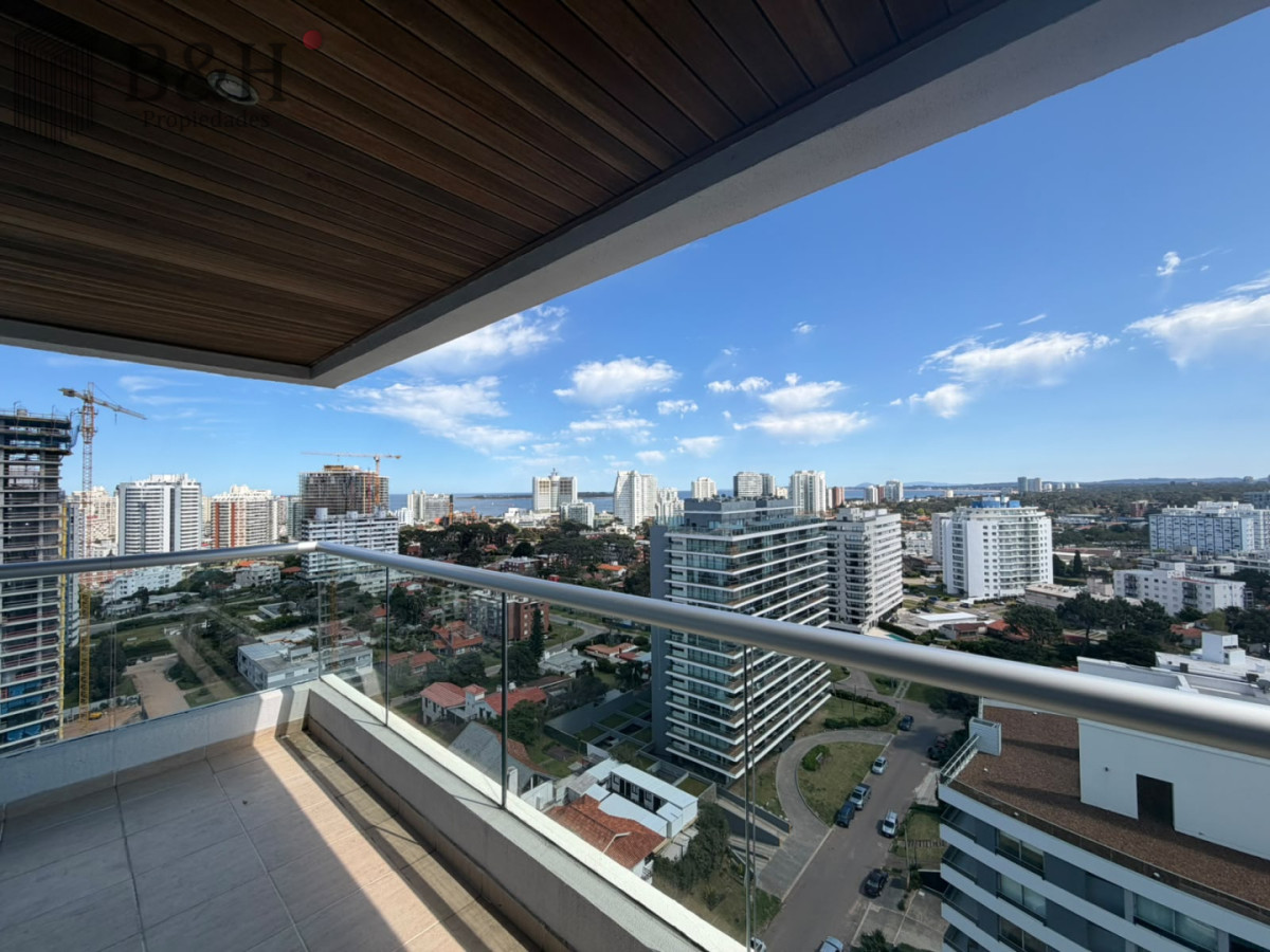 Apartamento ID.7101 - Apartamento en venta de 2 dormitorios en Playa brava , Punta del este 