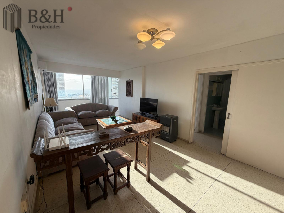 Apartamento ID.7281 - Apartamento de 2 dormitorios y medio en Punta del este , Gorlero , Península 