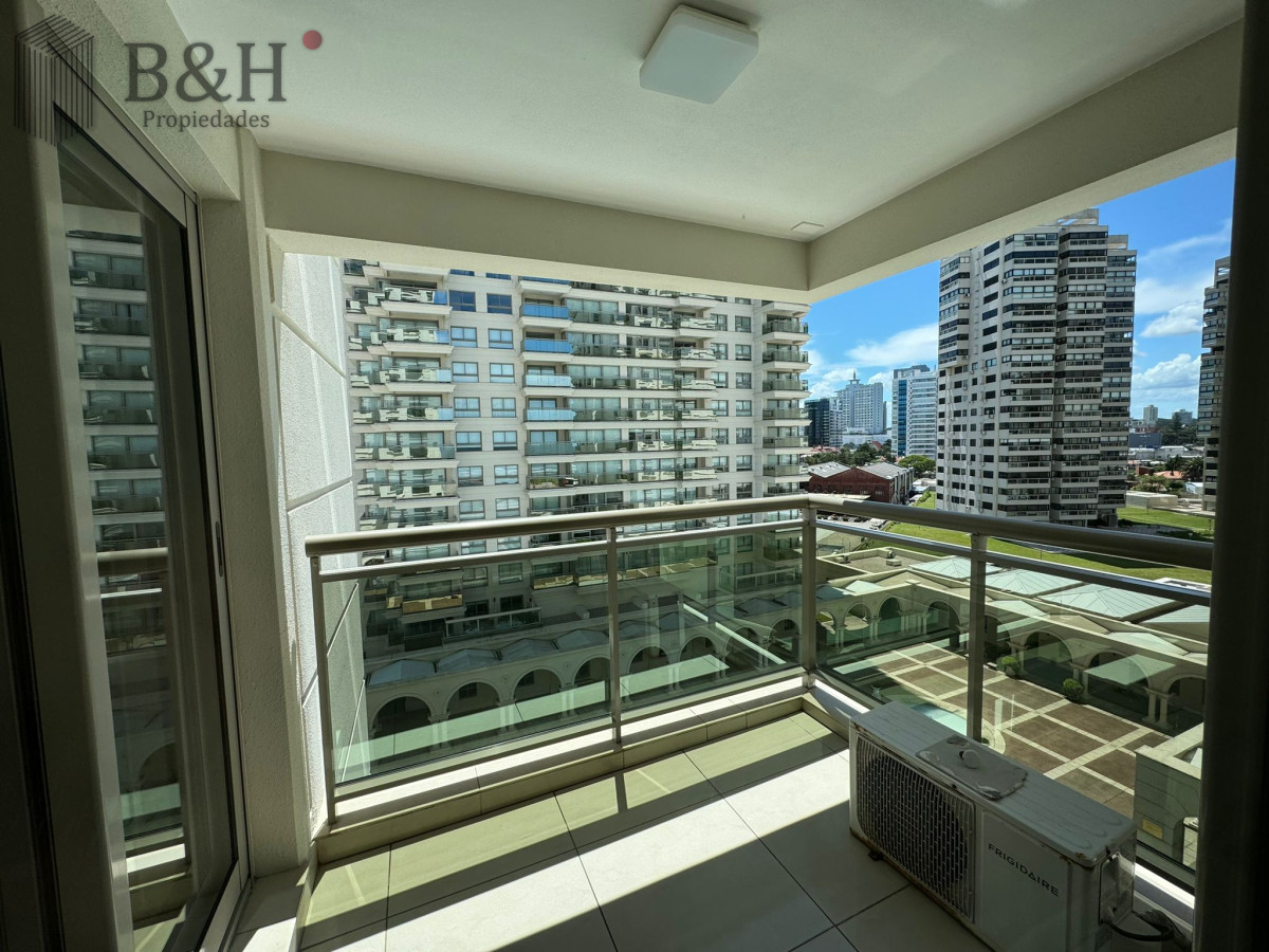 Apartamento ID.3653 - Brava, 3 dormitorios y dependencia