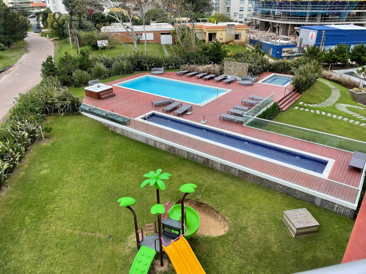 Apartamento ID.7391 - Apartamento en venta de 2 dormitorios en Torre ICON, Punta del este , AIDY GRILL 