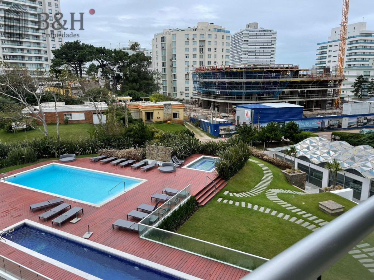 Apartamento ID.7391 - Apartamento en venta de 2 dormitorios en Torre ICON, Punta del este , AIDY GRILL 