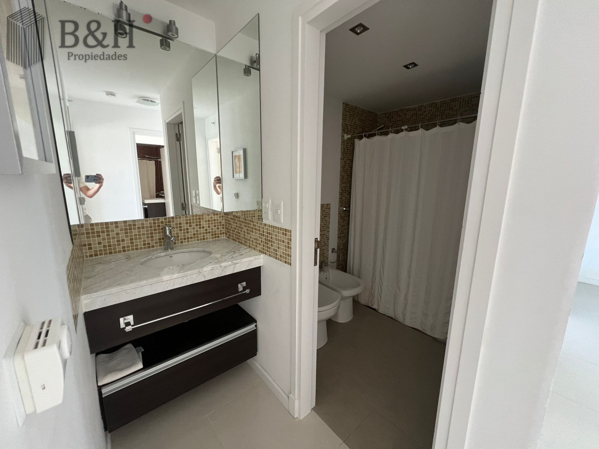 Apartamento ID.7101 - Apartamento en venta de 2 dormitorios en Playa brava , Punta del este 