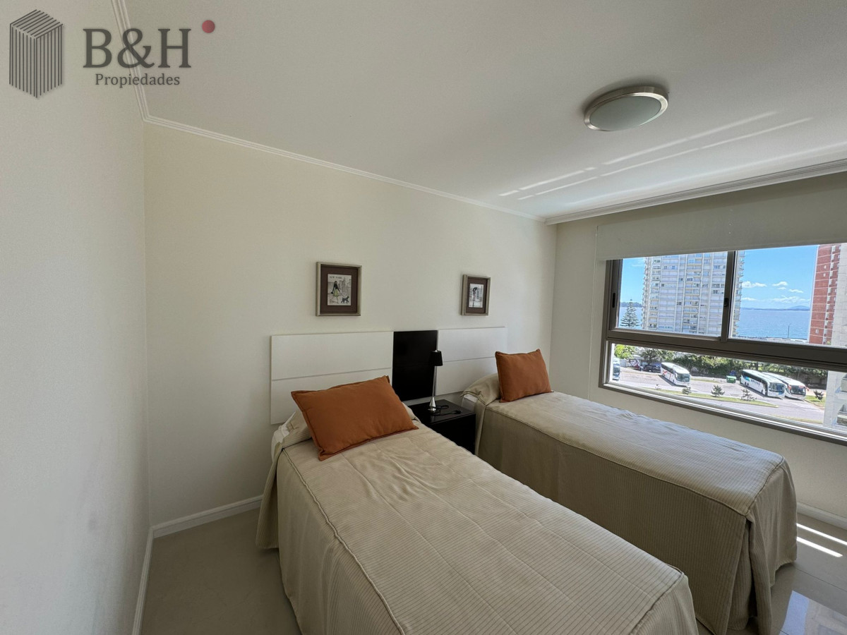 Apartamento ID.3653 - Brava, 3 dormitorios y dependencia