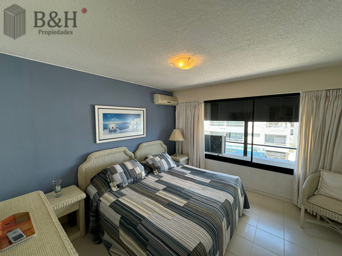 Apartamento ID.7377 - Apartamento en Venta de 3 Dormitorios en Punta del este , Puerto , Península , Edificio Portofino