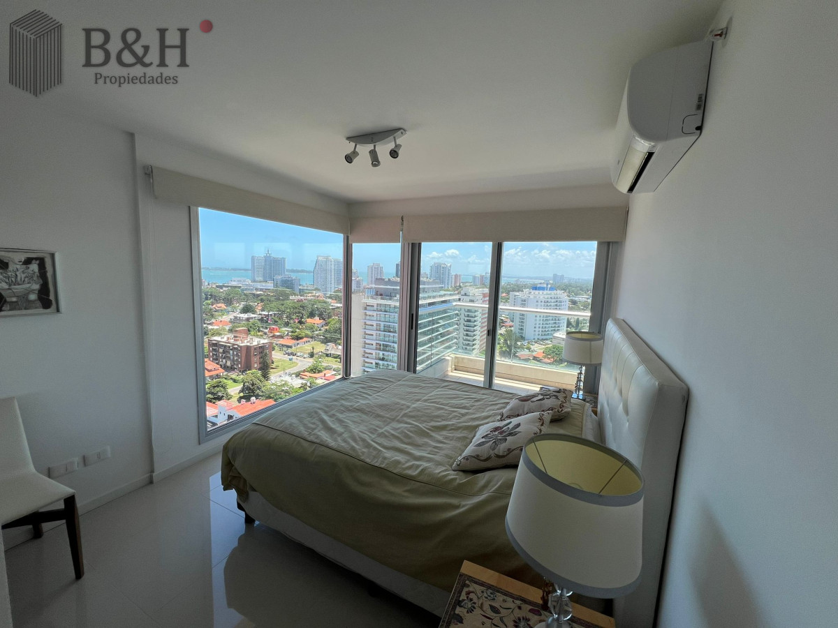 Apartamento ID.7101 - Apartamento en venta de 2 dormitorios en Playa brava , Punta del este 