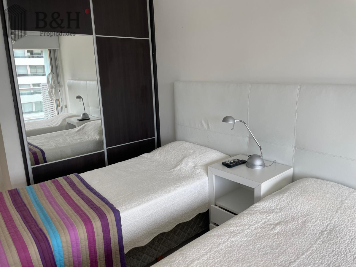 Apartamento ID.7391 - Apartamento en venta de 2 dormitorios en Torre ICON, Punta del este , AIDY GRILL 