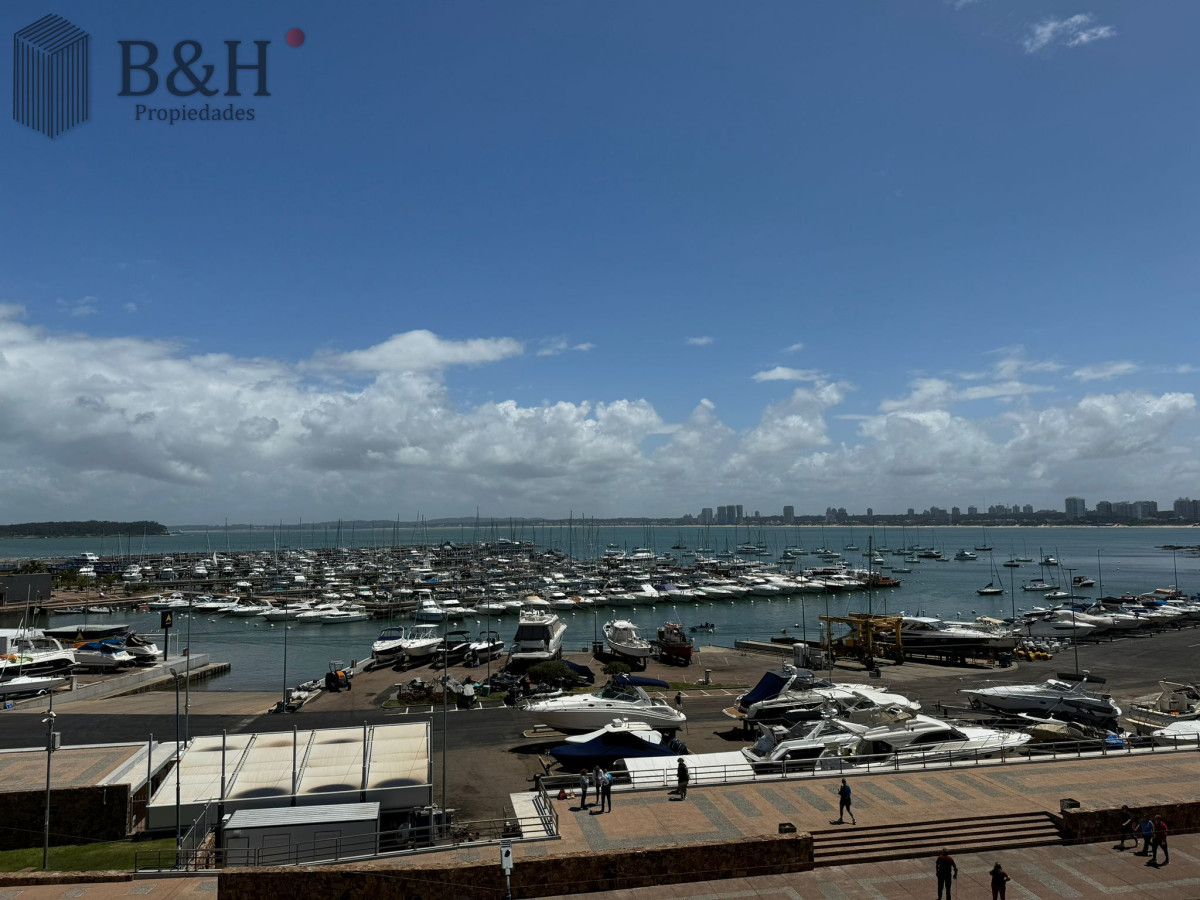Apartamento en Venta de 3 Dormitorios en Punta del este , Puerto , Península , Edificio Portofino - BYH7377A