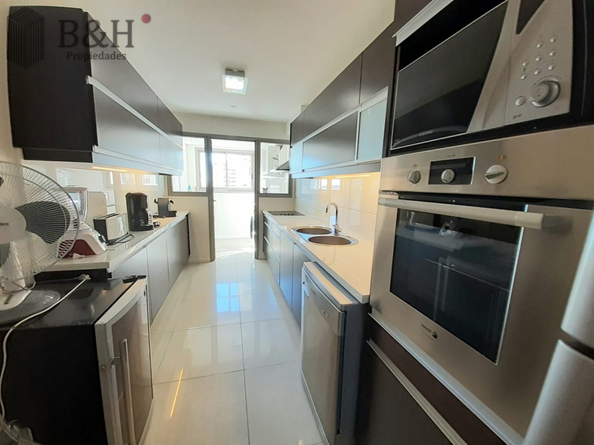 Apartamento ID.5978 - Apartamento en Alquiler de 3 Dormitorios en Punta del este , Playa Brava , Torre Imperiale 
