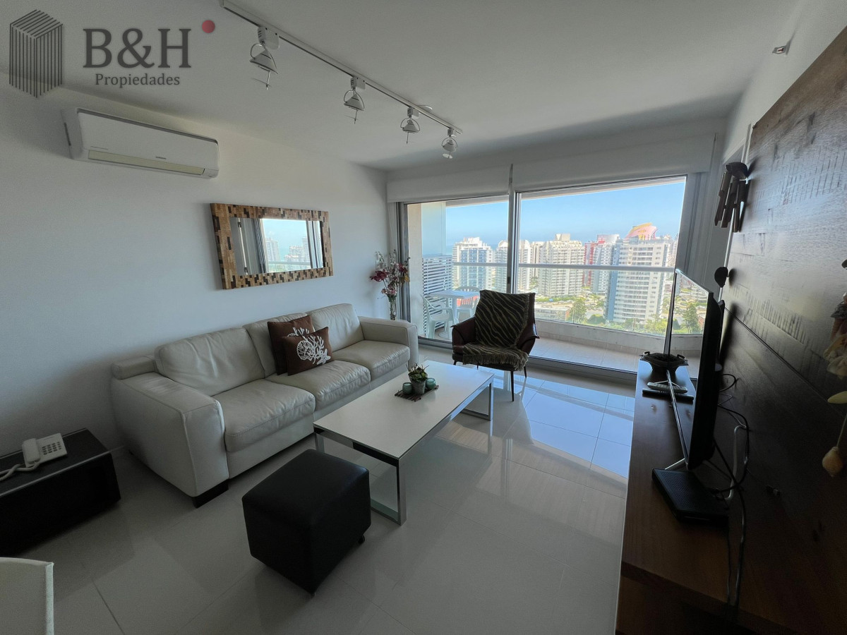 Apartamento ID.7101 - Apartamento en venta de 2 dormitorios en Playa brava , Punta del este 