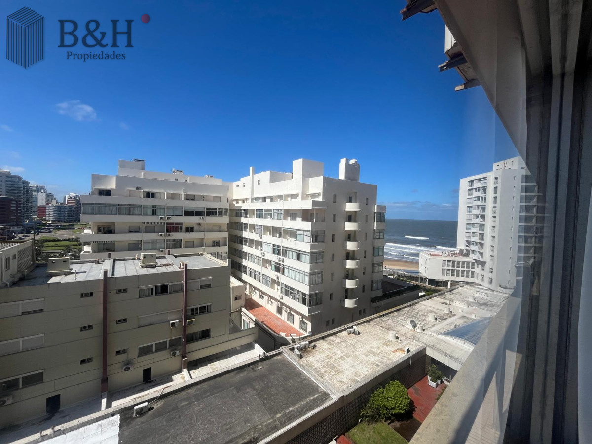 Apartamento ID.7470 - Apartamento en Venta de 1 dormitorio en Península , Punta del este , Santos Dumont  