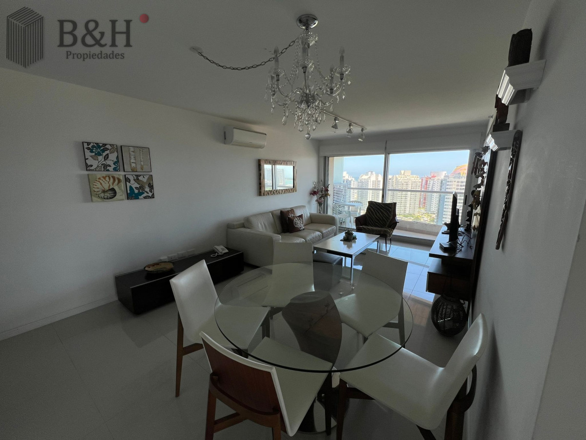 Apartamento ID.7101 - Apartamento en venta de 2 dormitorios en Playa brava , Punta del este 