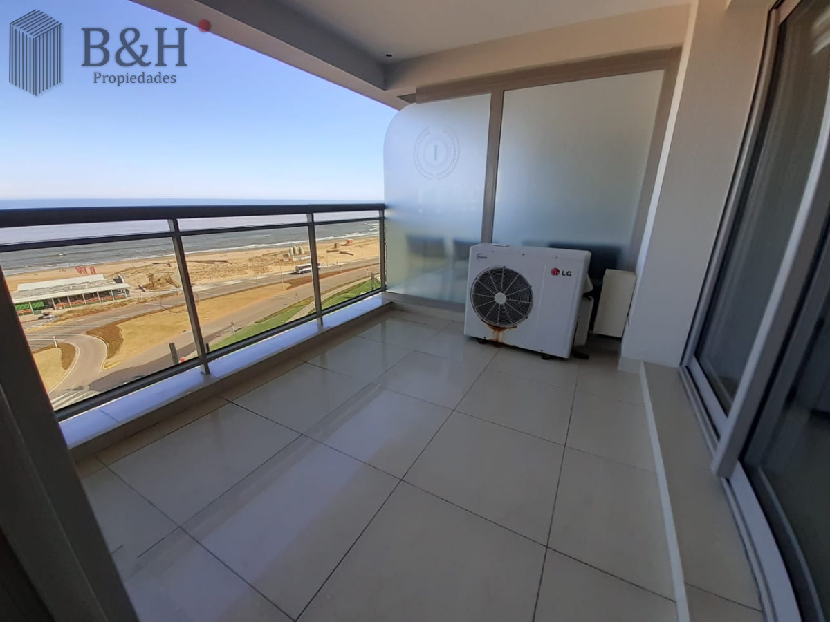 Apartamento ID.5978 - Apartamento en Alquiler de 3 Dormitorios en Punta del este , Playa Brava , Torre Imperiale 