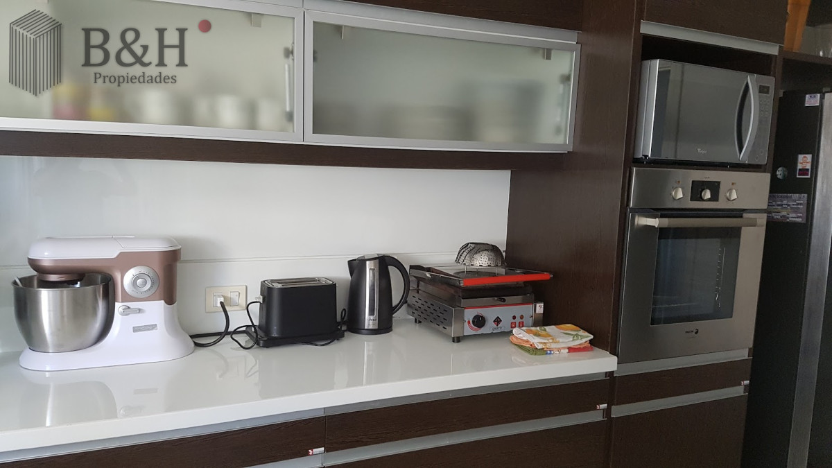Apartamento ID.7334 - Apartamento de 4 dormitorios en Punta del este , Torre imperiale . Playa brava 