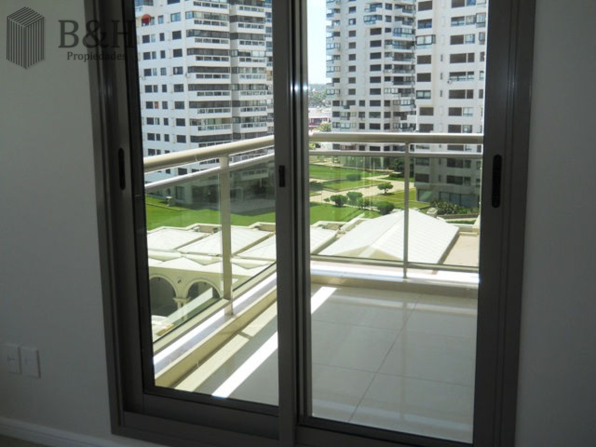 Apartamento ID.3653 - Brava, 3 dormitorios y dependencia