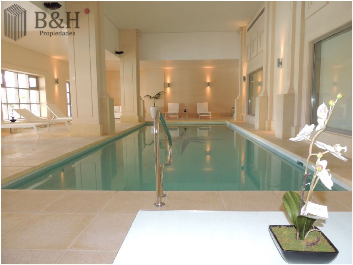Apartamento ID.7334 - Apartamento de 4 dormitorios en Punta del este , Torre imperiale . Playa brava 