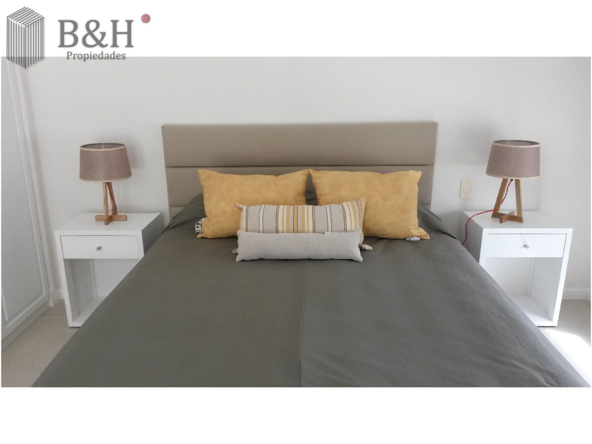 Apartamento ID.7334 - Apartamento de 4 dormitorios en Punta del este , Torre imperiale . Playa brava 