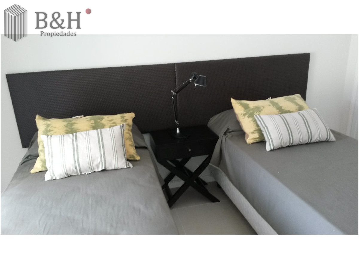 Apartamento ID.7334 - Apartamento de 4 dormitorios en Punta del este , Torre imperiale . Playa brava 