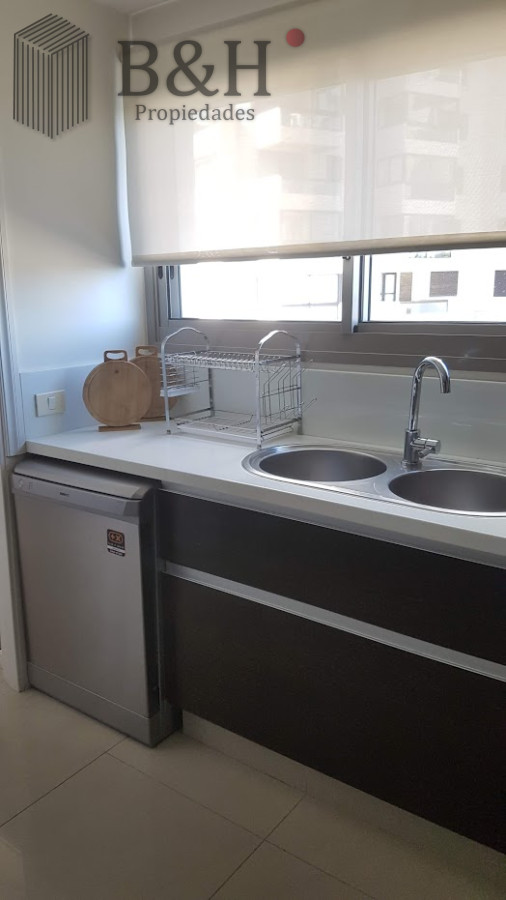 Apartamento ID.7334 - Apartamento de 4 dormitorios en Punta del este , Torre imperiale . Playa brava 