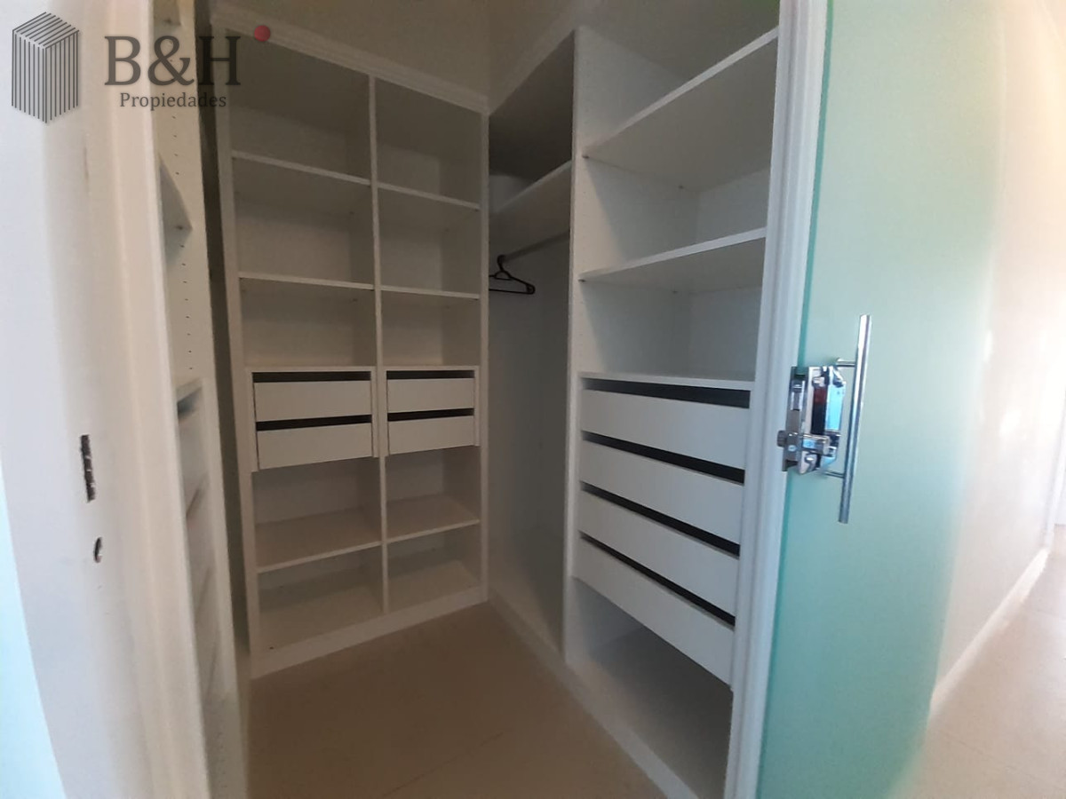Apartamento ID.5978 - Apartamento en Alquiler de 3 Dormitorios en Punta del este , Playa Brava , Torre Imperiale 