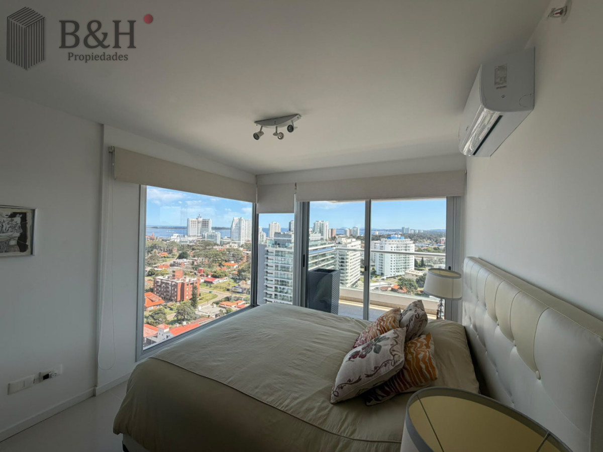 Apartamento ID.7101 - Apartamento en venta de 2 dormitorios en Playa brava , Punta del este 