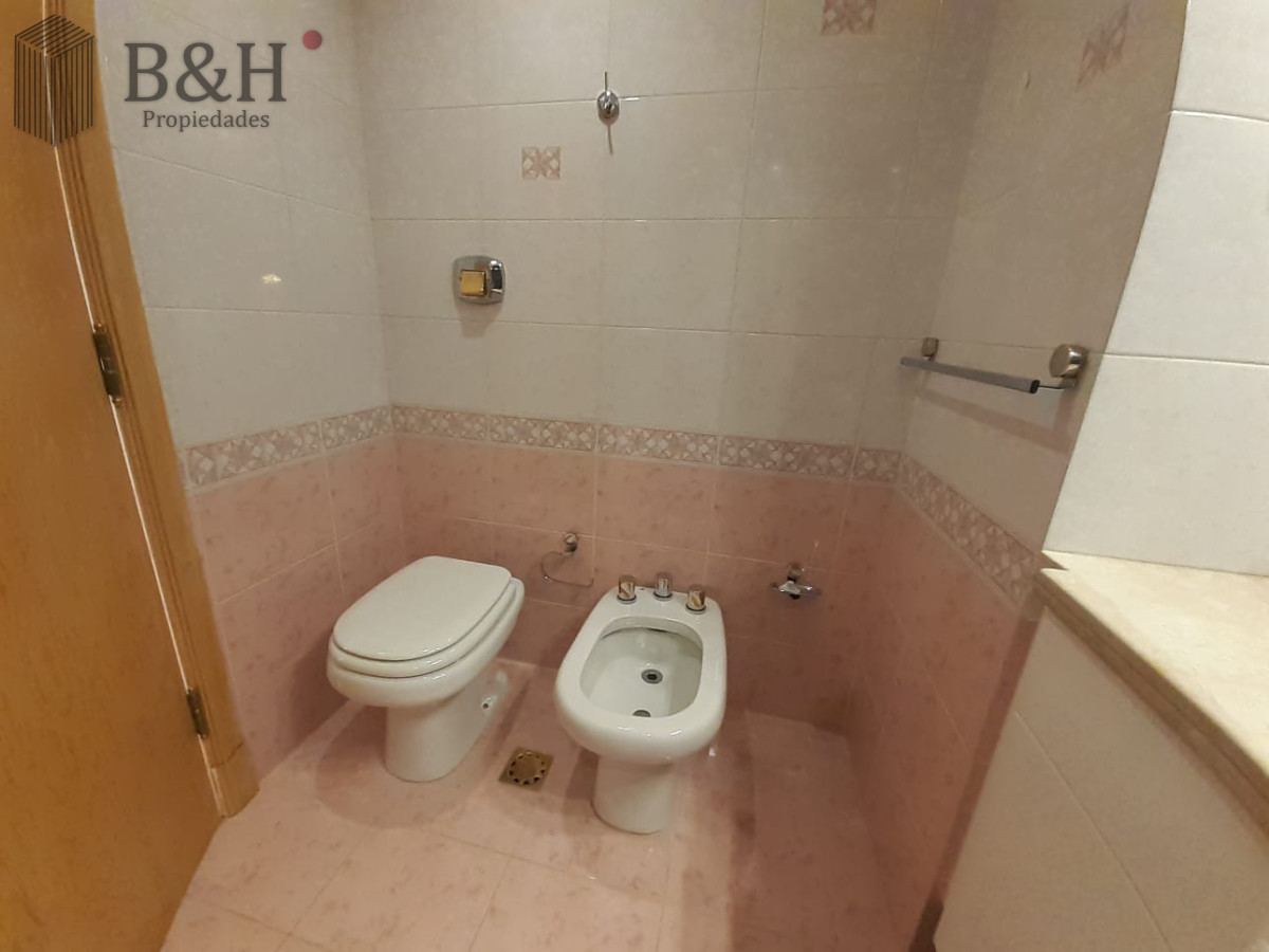 Apartamento ID.6755 - Apartamento en venta de 3 dormitorios en Punta del este , Playa brava , 