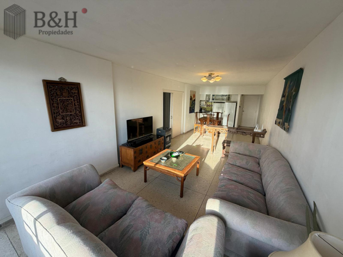 Apartamento ID.7281 - Apartamento de 2 dormitorios y medio en Punta del este , Gorlero , Península 